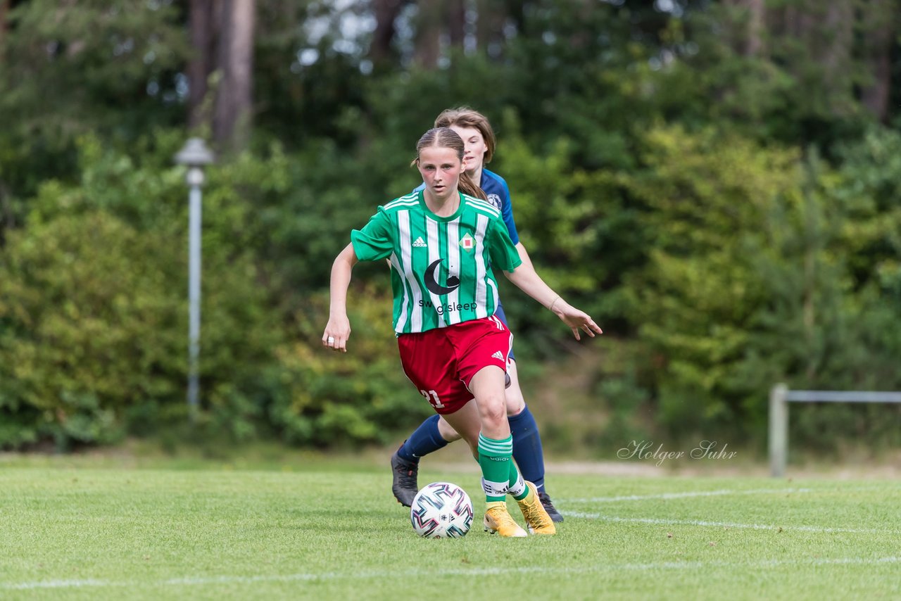 Bild 322 - F SV Boostedt - SV Fortuna St. Juergen : Ergebnis: 2:1